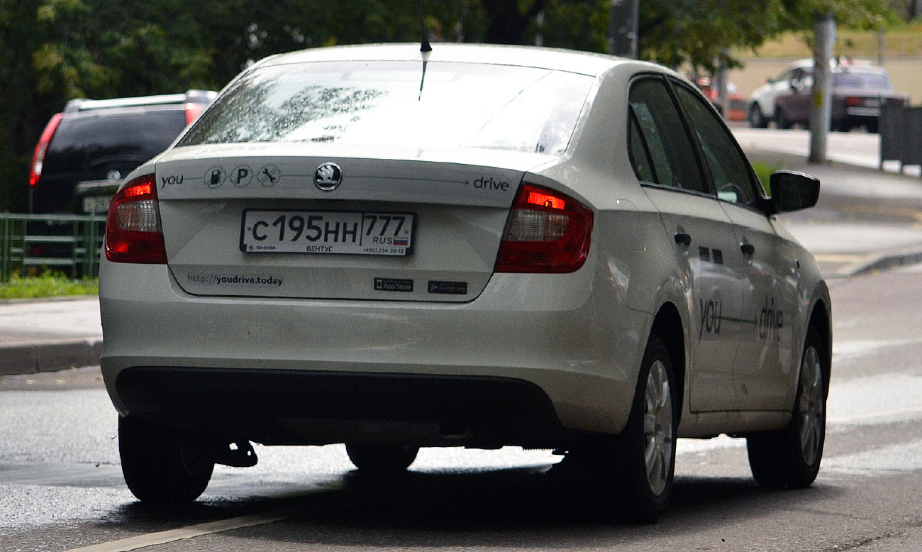 Москва, Škoda Rapid № С 195 НН 777