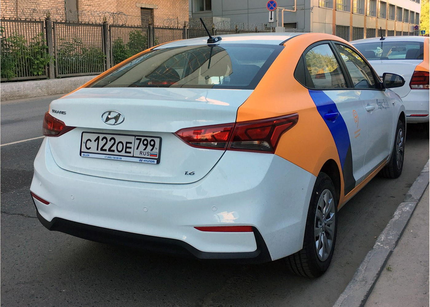 Москва, Hyundai Solaris № С 122 ОЕ 799