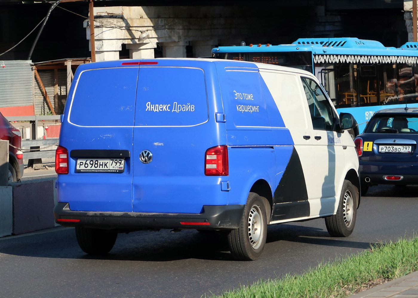Межгород (Москва - Санкт-Петербург), Volkswagen Transporter № Р 698 НК 799