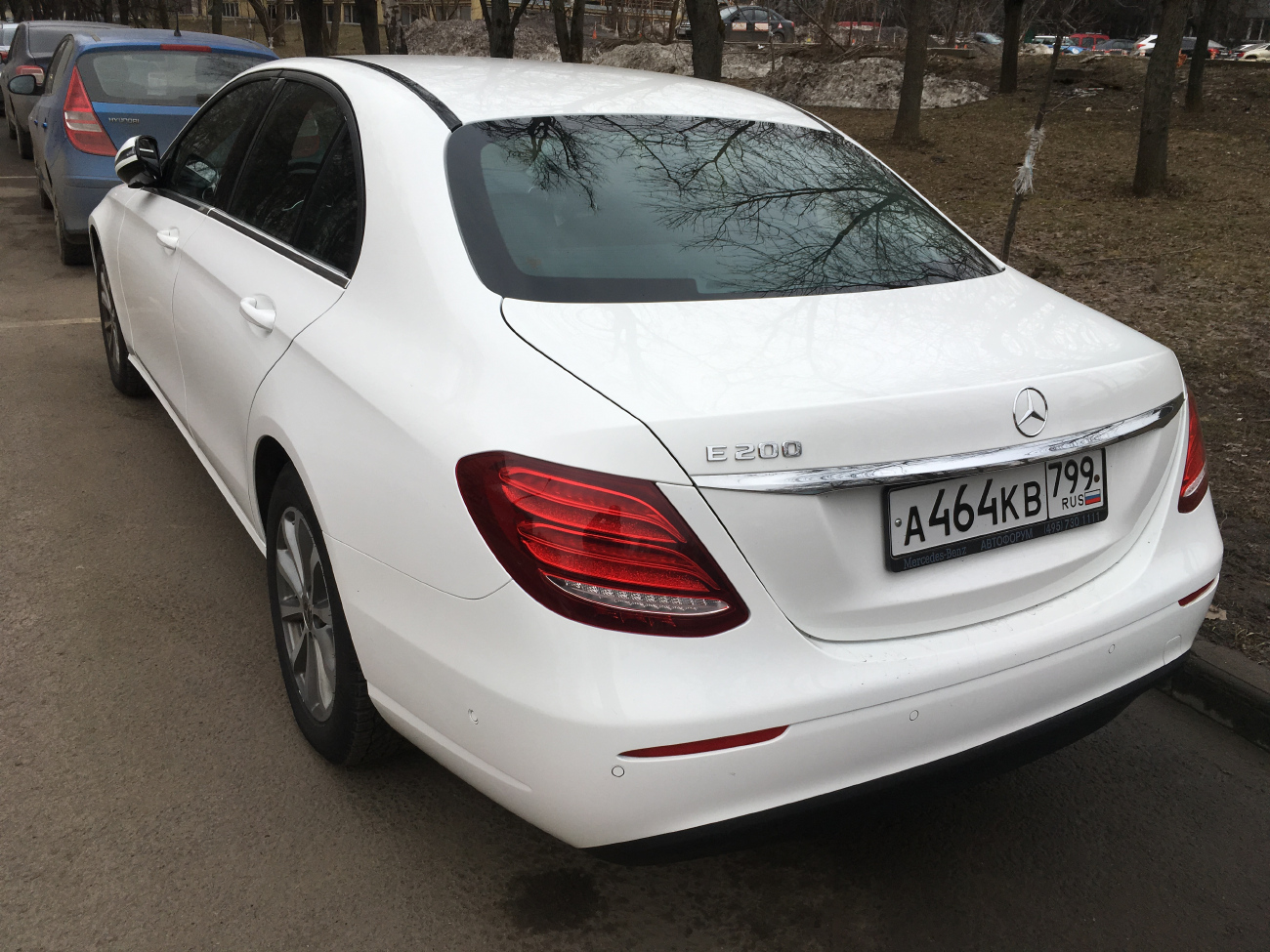 Межгород (Москва - Санкт-Петербург), Mercedes-Benz E-Klasse № А 464 КВ 799