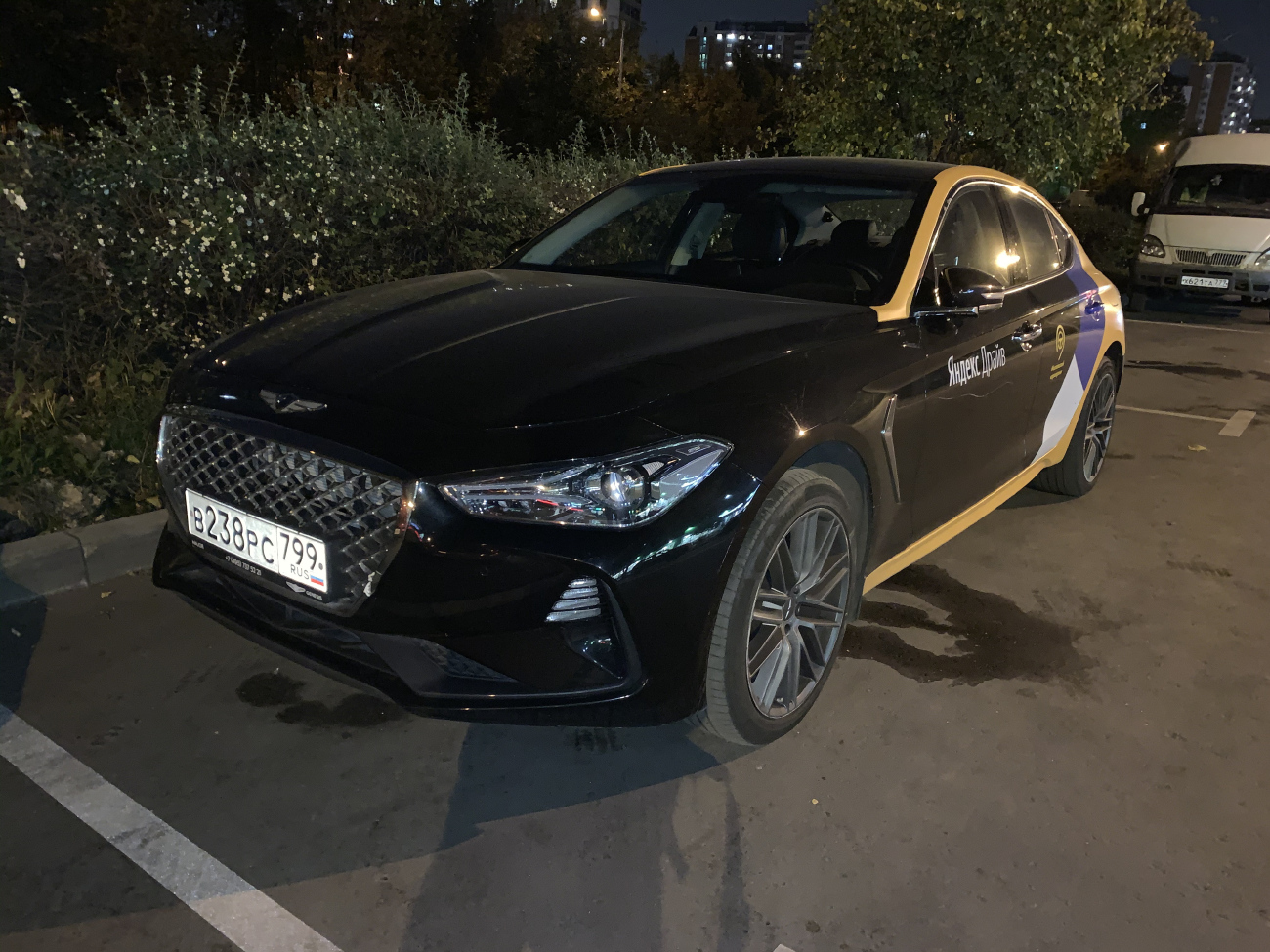 Москва, Genesis G70 № В 238 РС 799