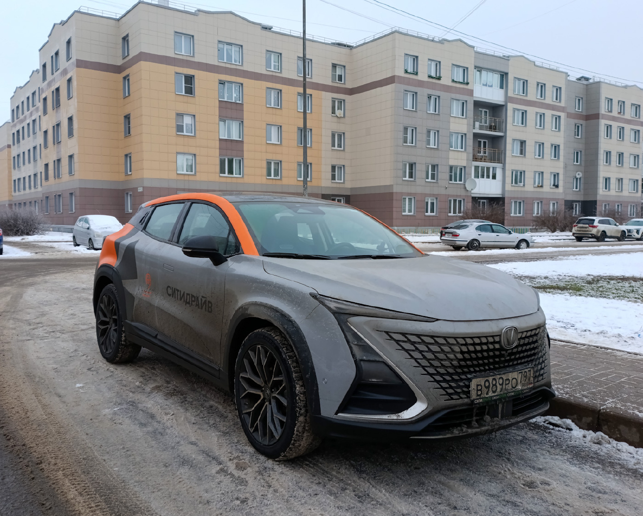 Санкт-Петербург, Changan UNI-T № В 989 РО 797