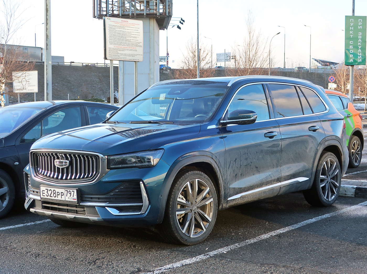 Москва, Geely Monjaro № Е 328 РР 797