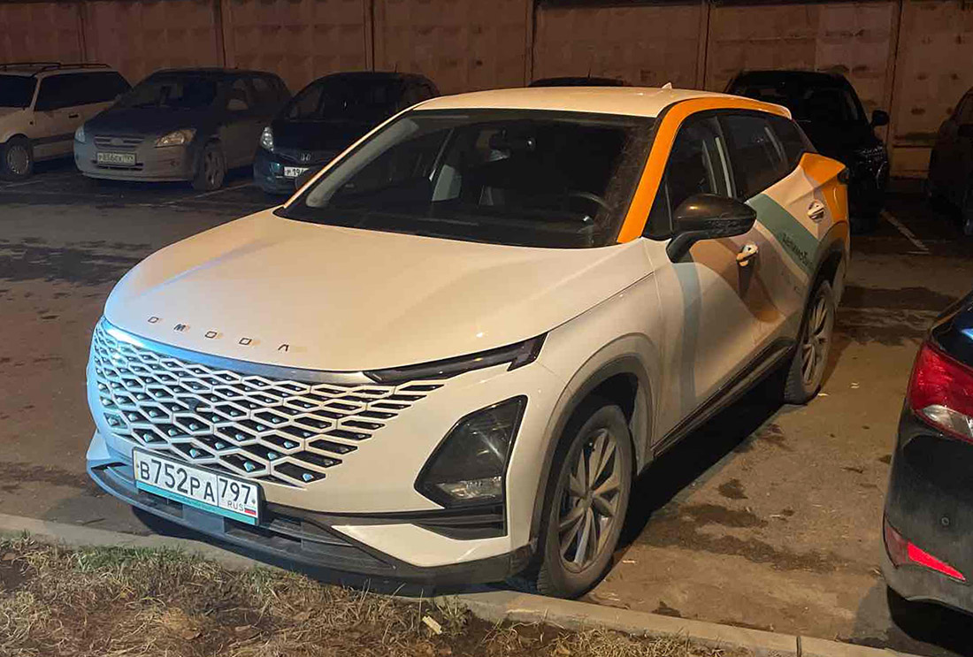 Фотографии из приложений каршеринга