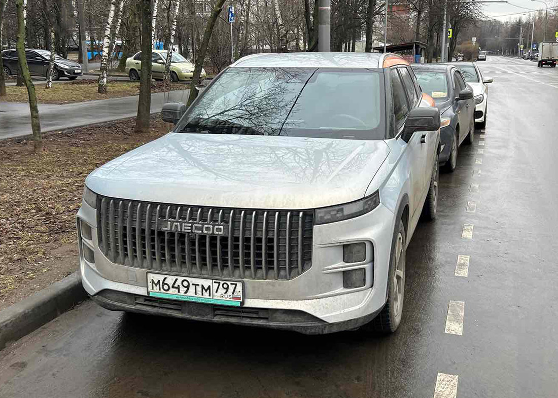 Фотографии из приложений каршеринга