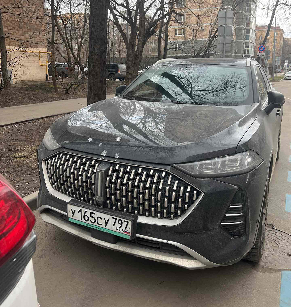 Фотографии из приложений каршеринга