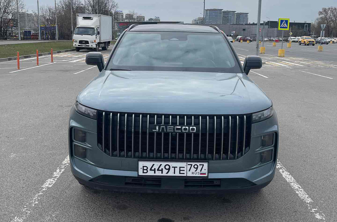 Фотографии из приложений каршеринга