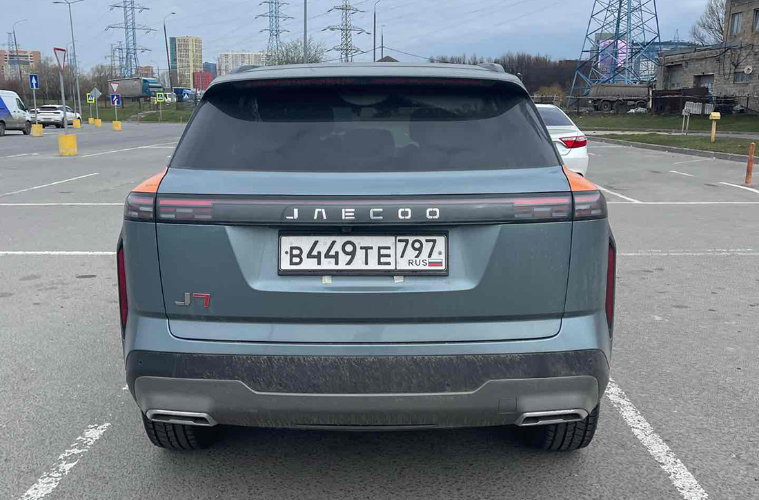 Фотографии из приложений каршеринга