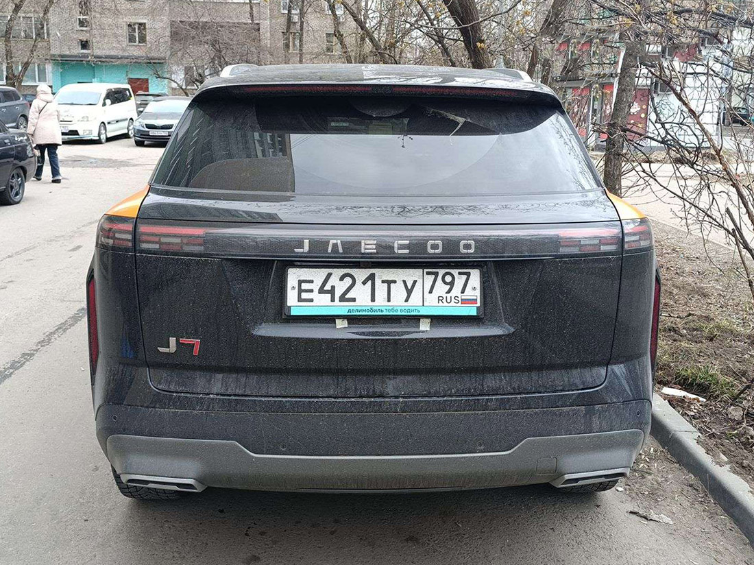 Фотографии из приложений каршеринга