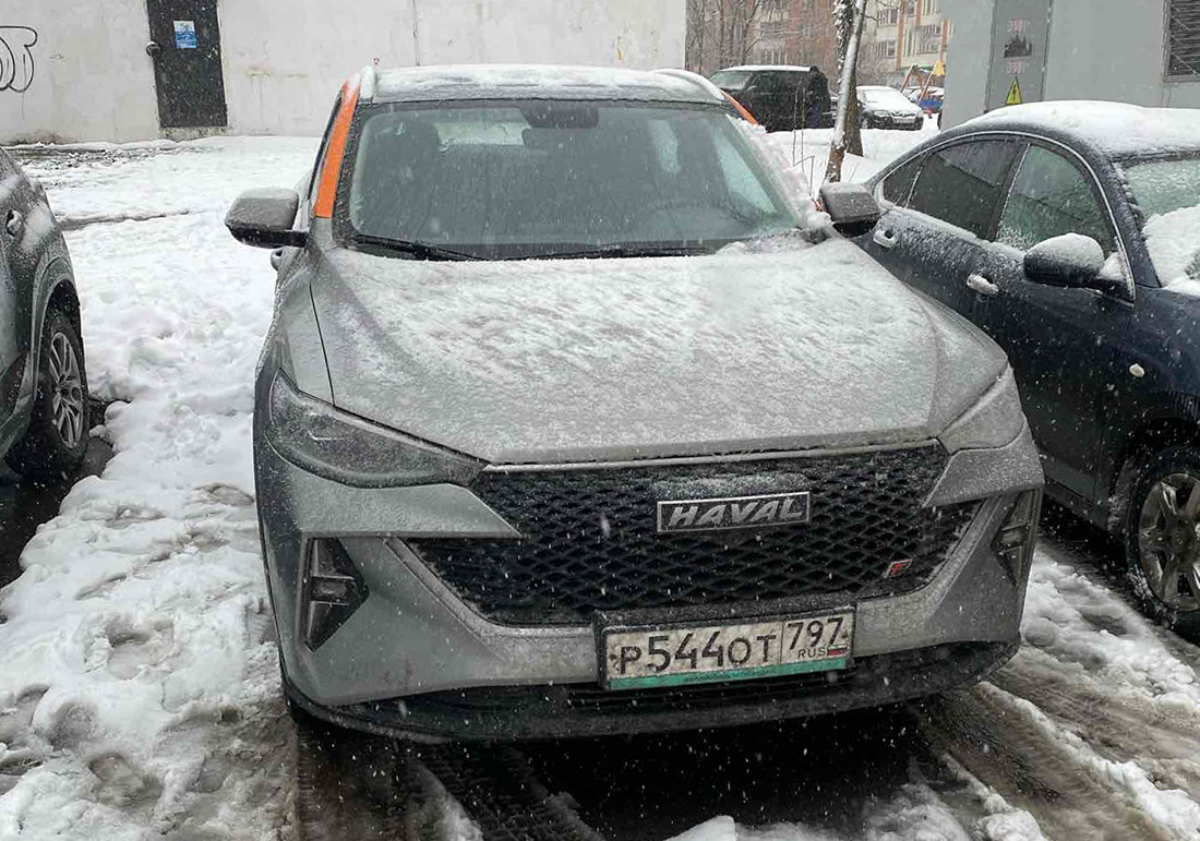 Фотографии из приложений каршеринга