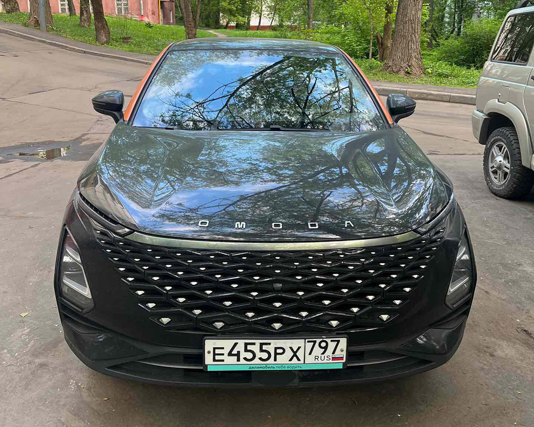 Фотографии из приложений каршеринга