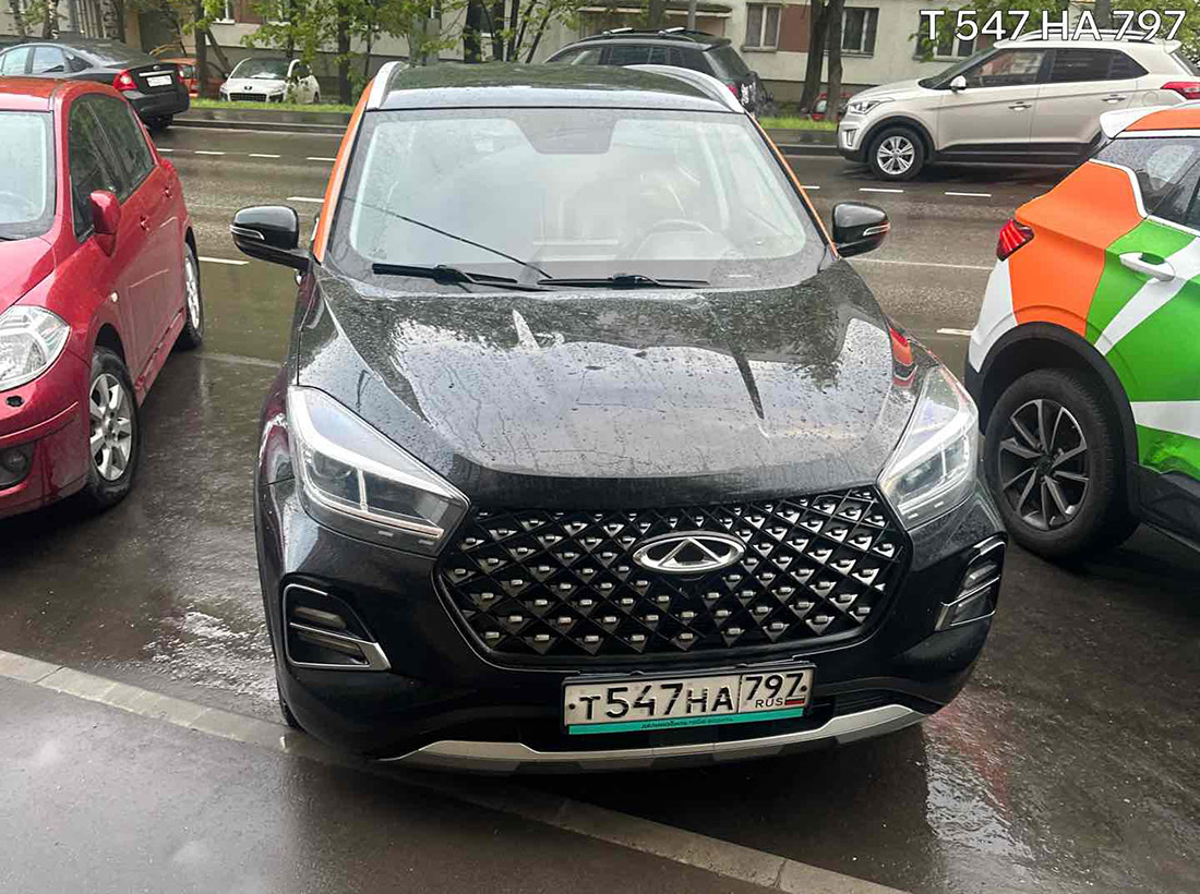 Фотографии из приложений каршеринга