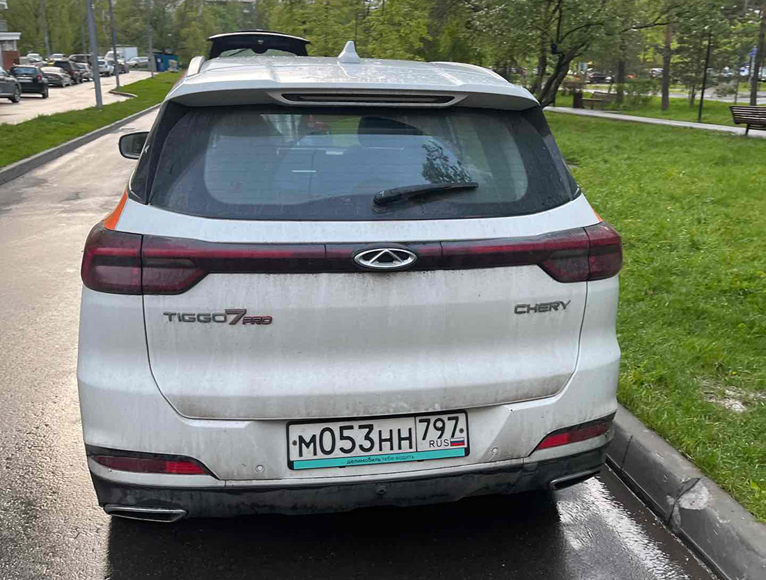 Фотографии из приложений каршеринга