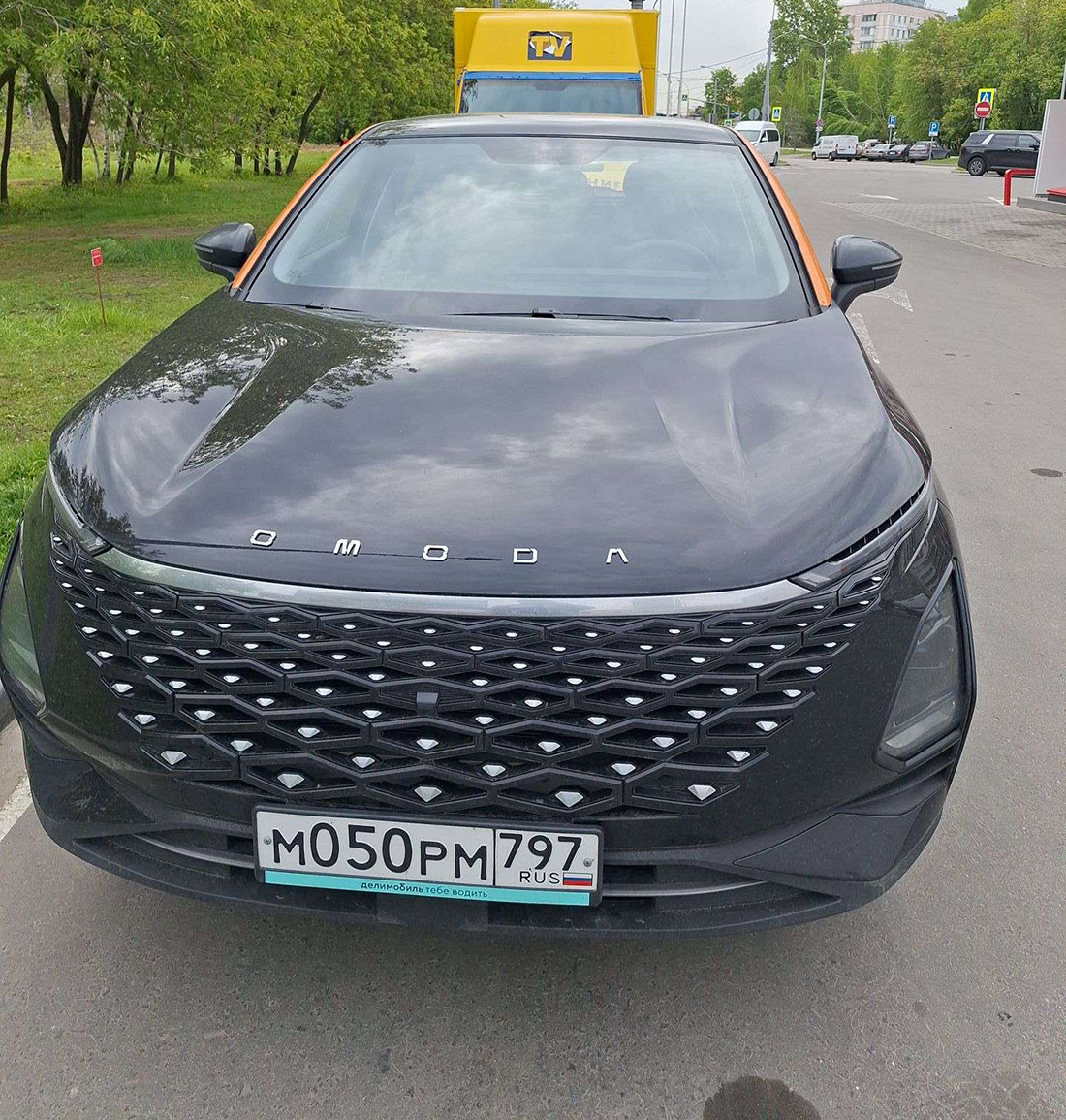 Фотографии из приложений каршеринга