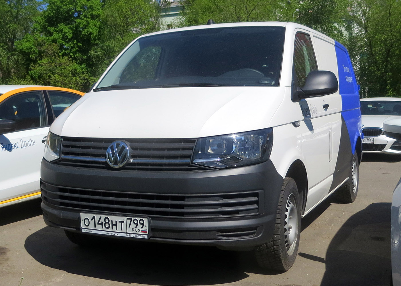 Межгород (Москва - Санкт-Петербург), Volkswagen Transporter № О 148 НТ 799