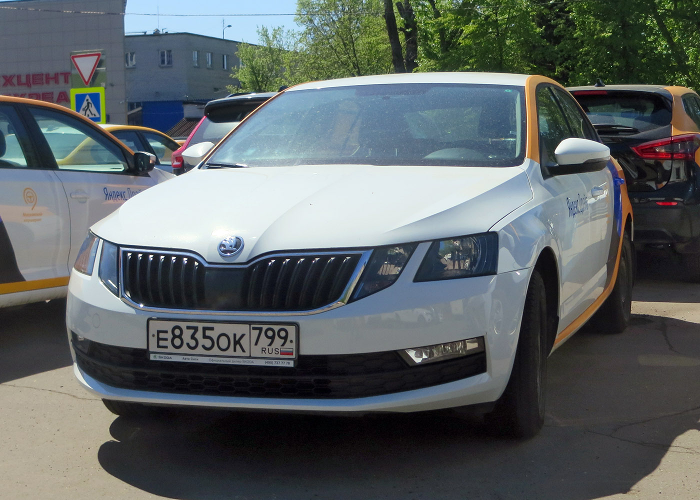 Москва, Škoda Octavia № Е 835 ОК 799