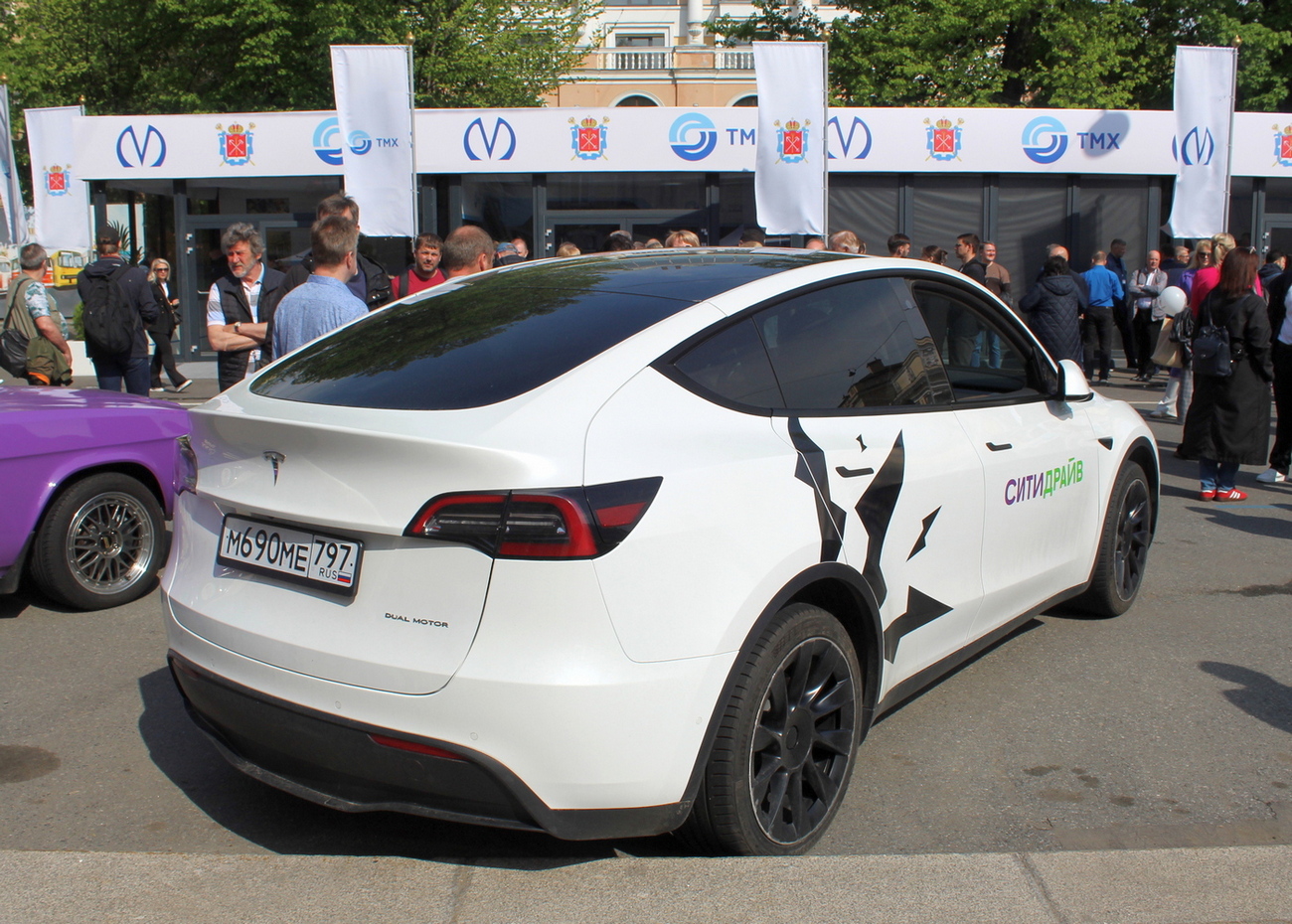 Санкт-Петербург, Tesla Model Y № М 690 МЕ 797