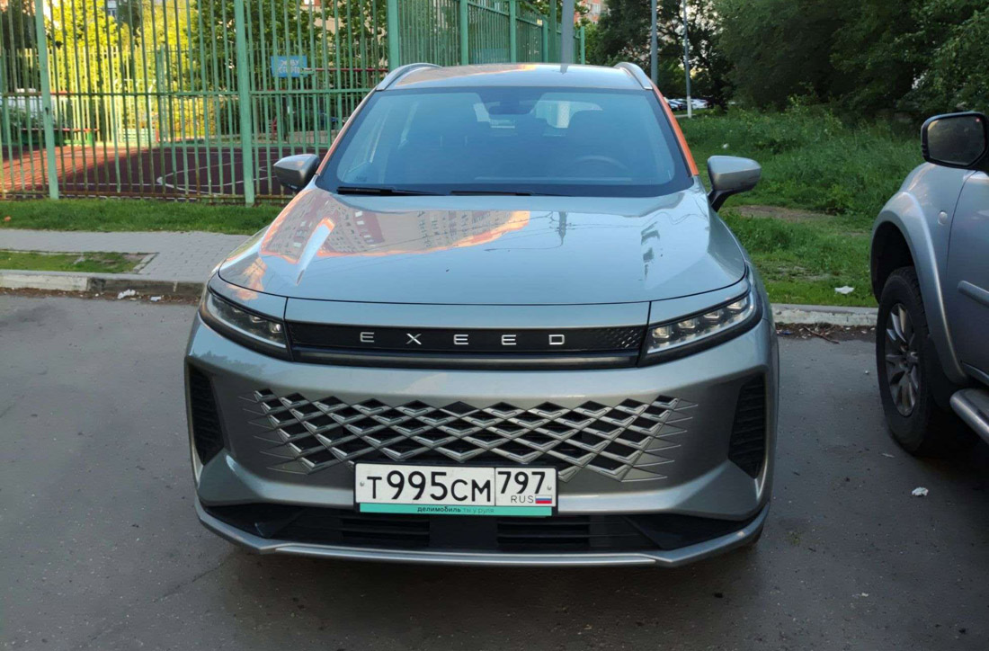 Фотографии из приложений каршеринга