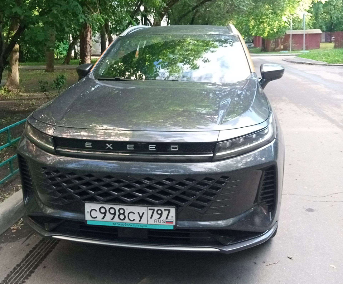 Фотографии из приложений каршеринга