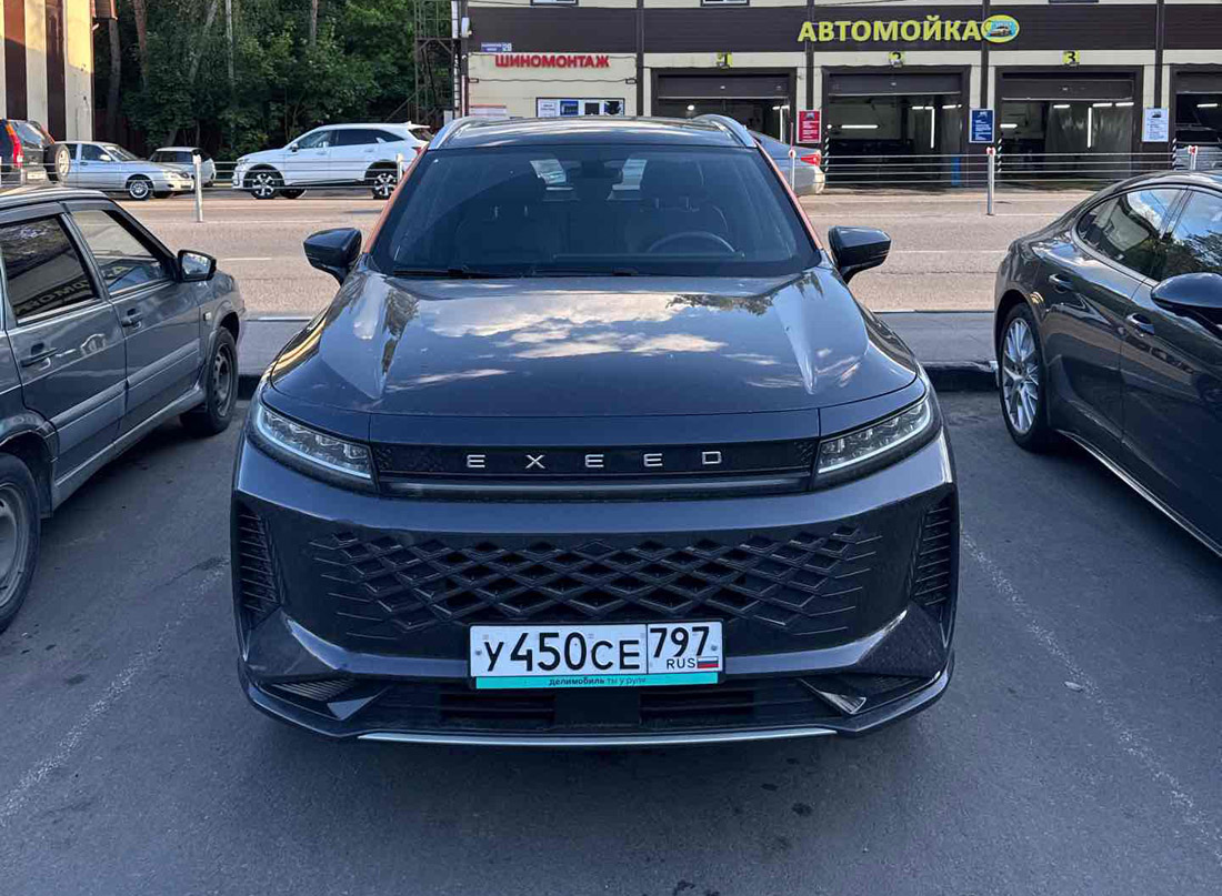 Фотографии из приложений каршеринга