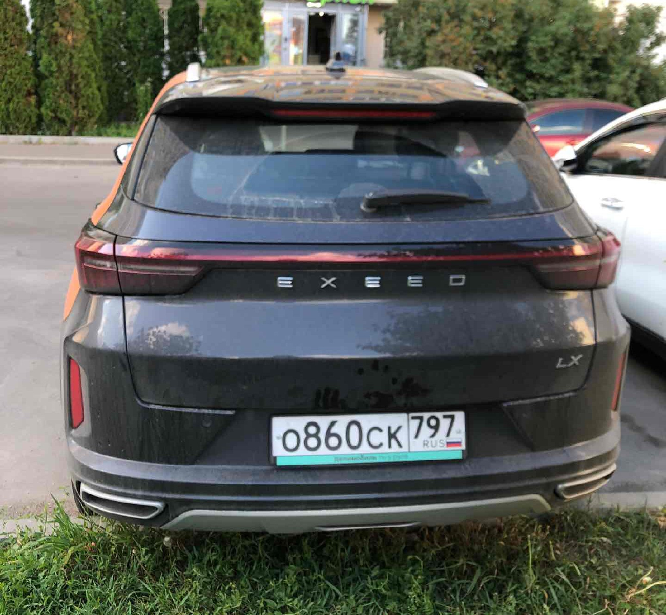 Фотографии из приложений каршеринга
