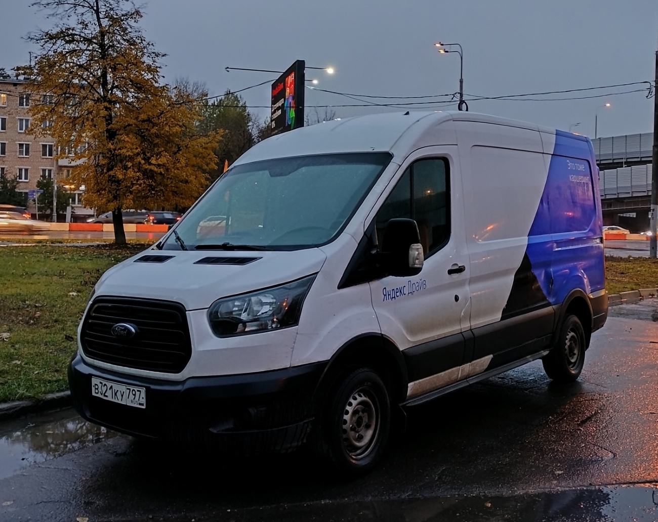 Межгород (Москва - Санкт-Петербург), Ford Transit № В 321 КУ 797