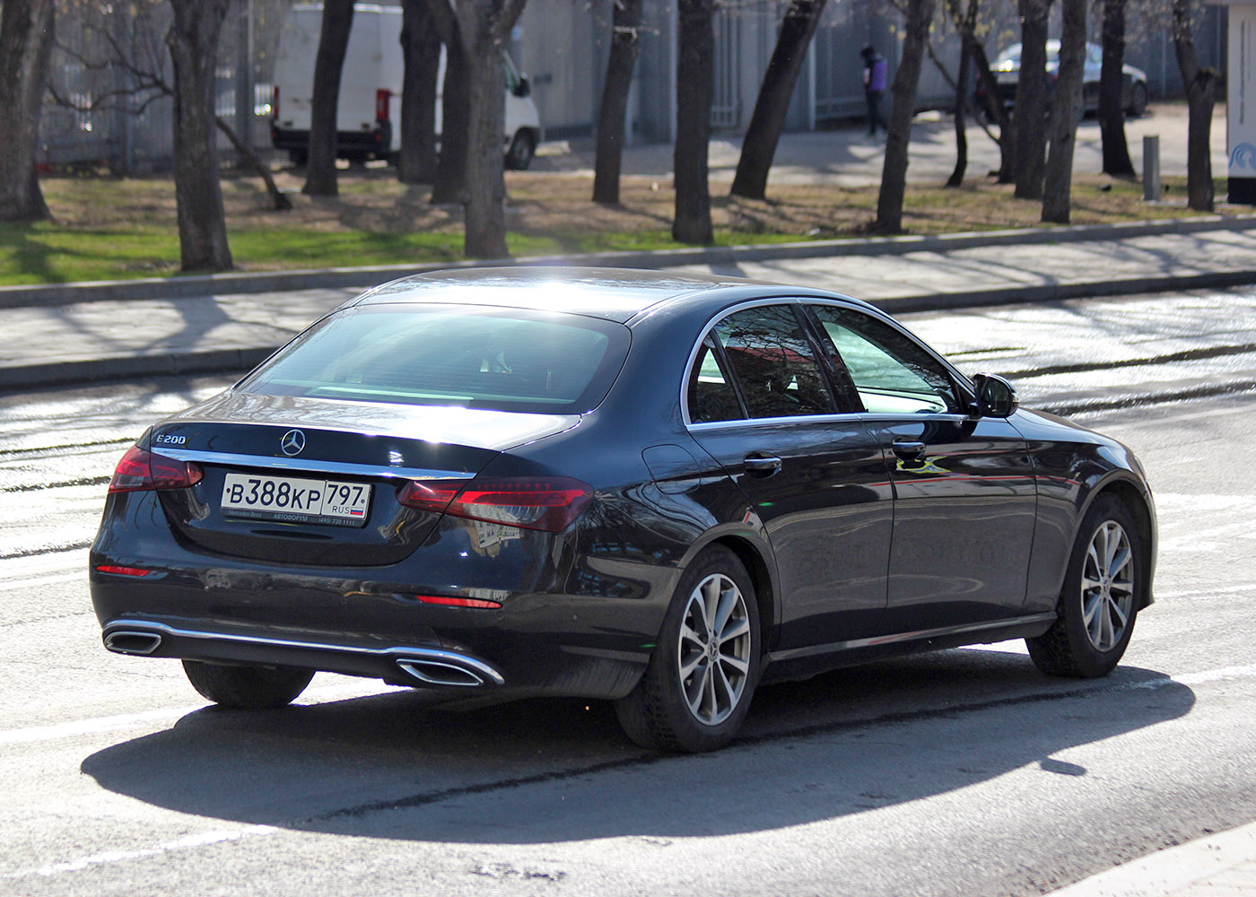 Межгород (Москва - Санкт-Петербург), Mercedes-Benz E-Klasse № В 388 КР 797