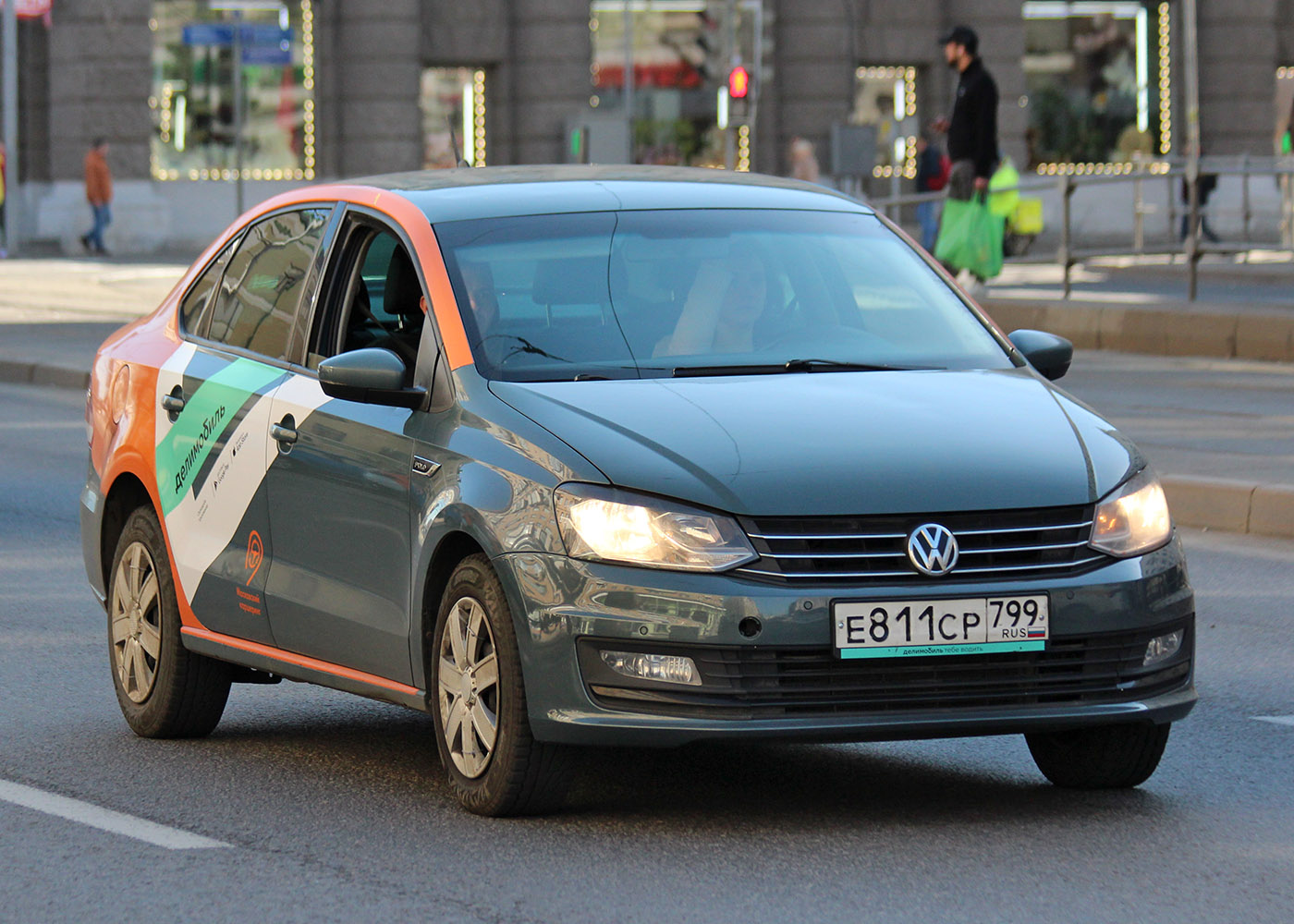 Москва, Volkswagen Polo № Е 811 СР 799