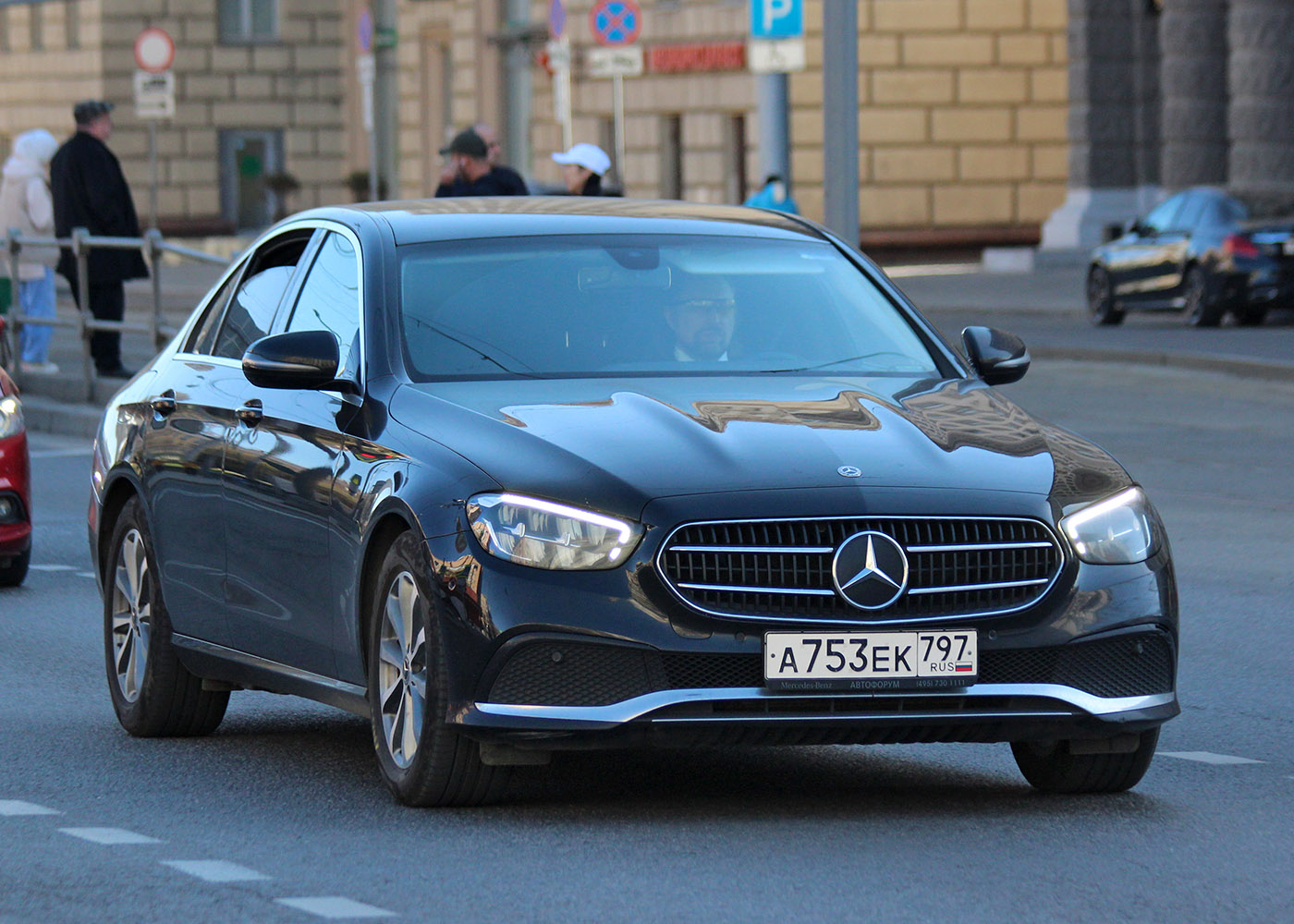 Межгород (Москва - Санкт-Петербург), Mercedes-Benz E-Klasse № А 753 ЕК 797