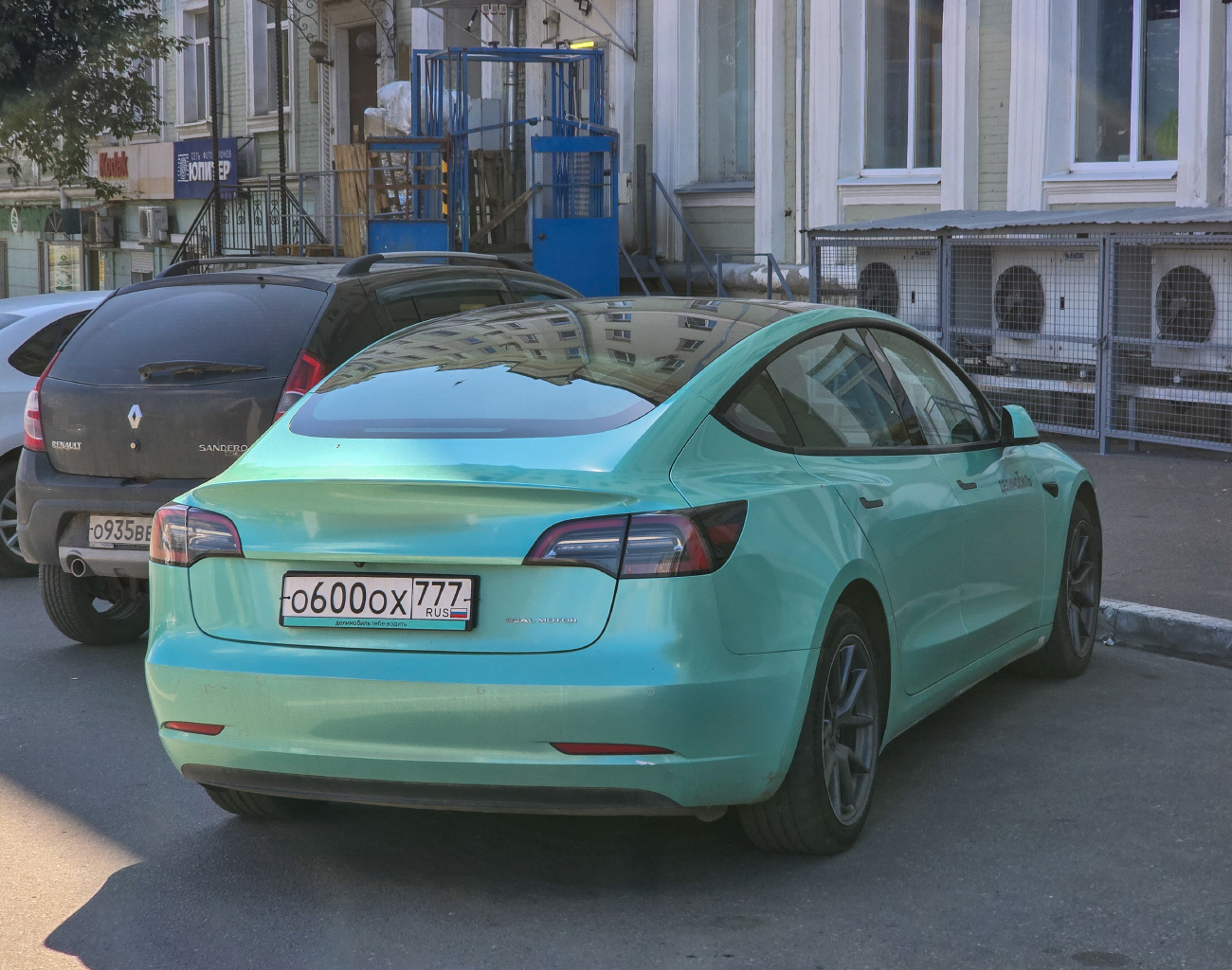 Казань, Tesla Model 3 № О 600 ОХ 777