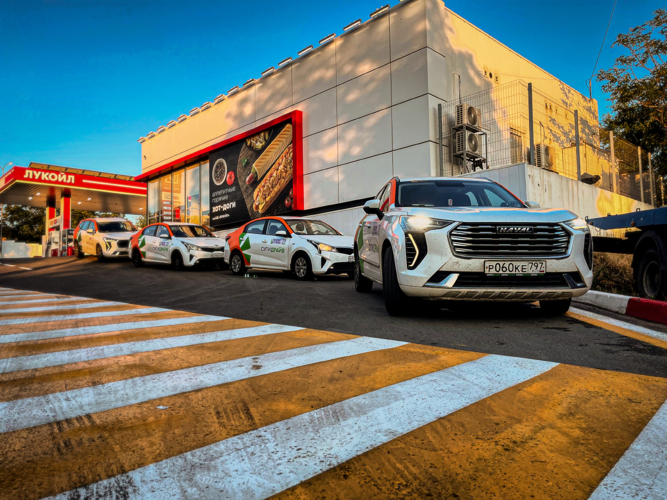 Ростов-на-Дону, Haval Jolion № У 583 МК 797; Ростов-на-Дону, KIA Rio № К 746 ТА 797; Ростов-на-Дону, KIA Rio № Е 545 ТУ 797; Краснодар, Haval Jolion № Р 060 КЕ 797