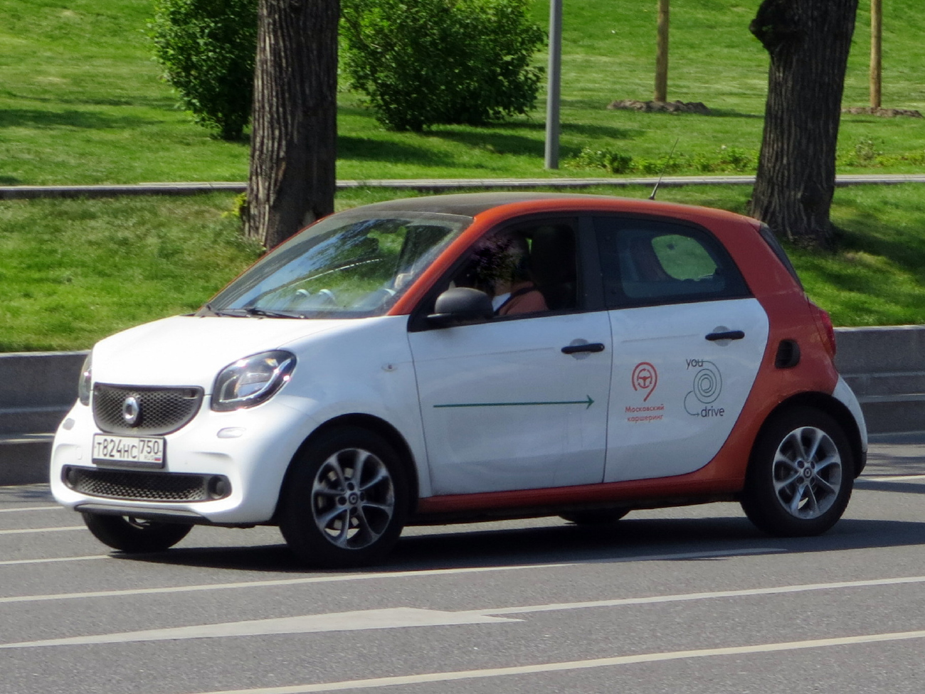 Москва, Smart ForFour № Т 824 НС 750