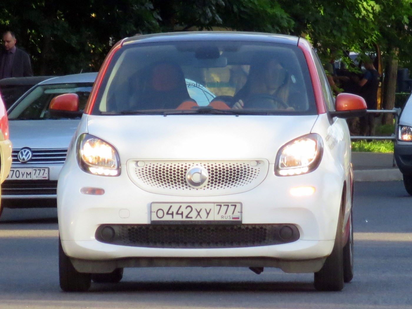Москва, Smart ForFour № О 442 ХУ 777