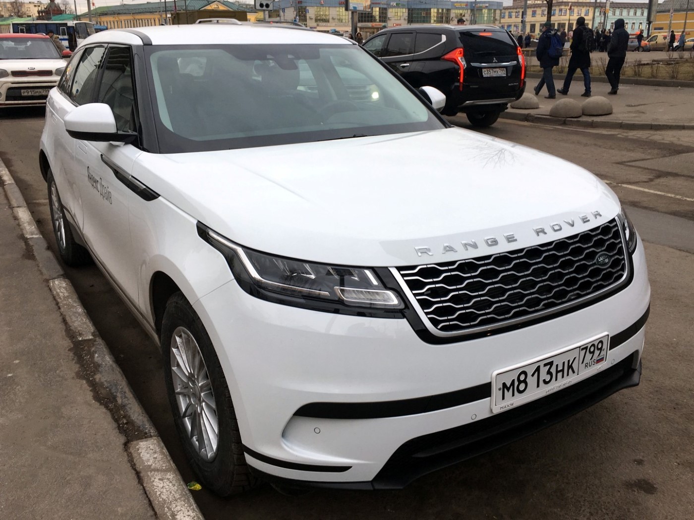 Межгород (Москва - Санкт-Петербург), Land Rover Range Rover Velar № М 813 НК 799