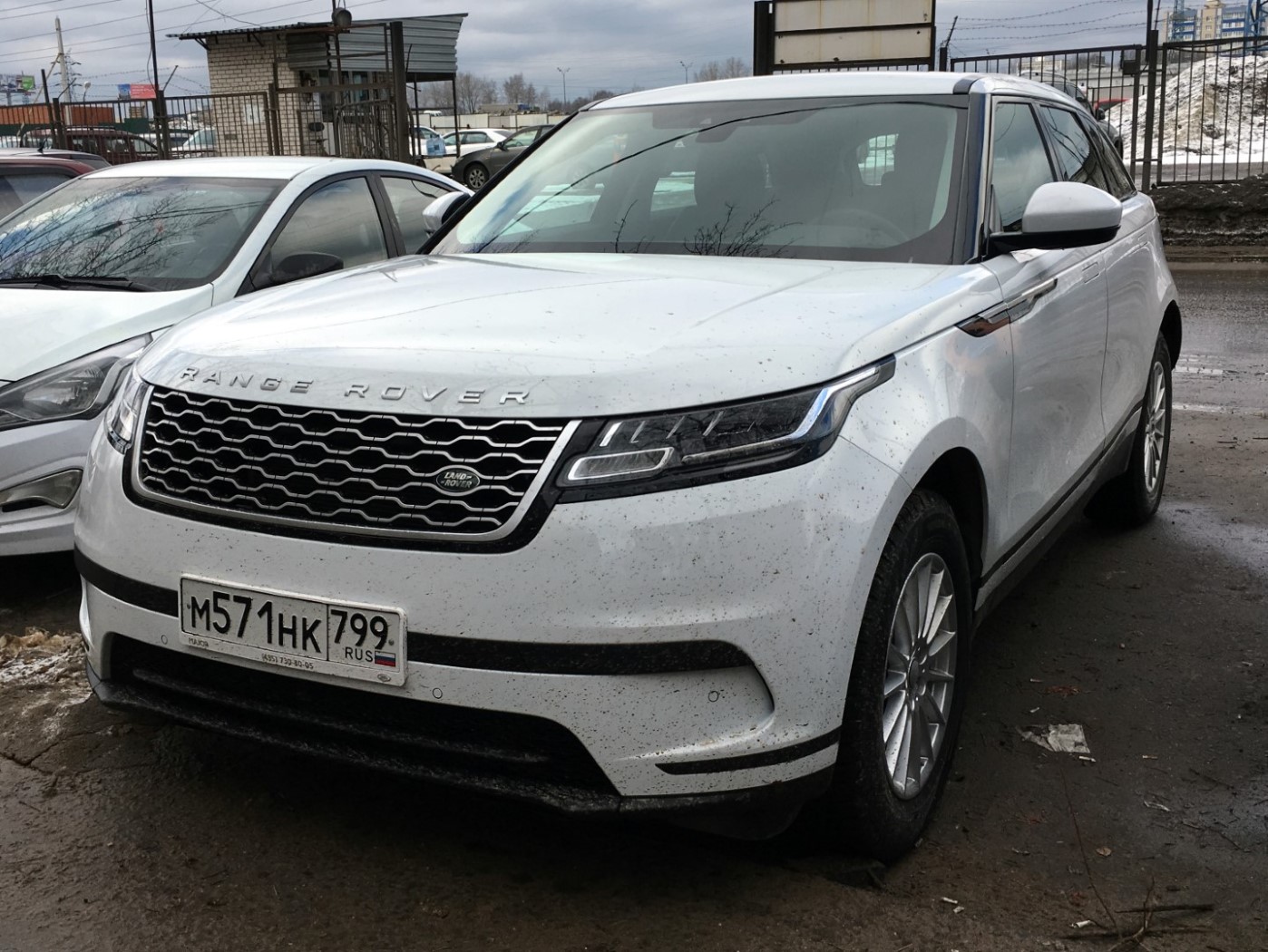 Межгород (Москва - Санкт-Петербург), Land Rover Range Rover Velar № М 571 НК 799
