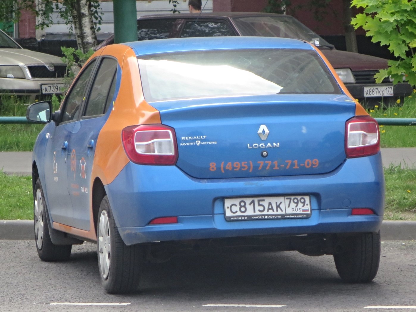 Москва, Renault Logan № С 815 АК 799