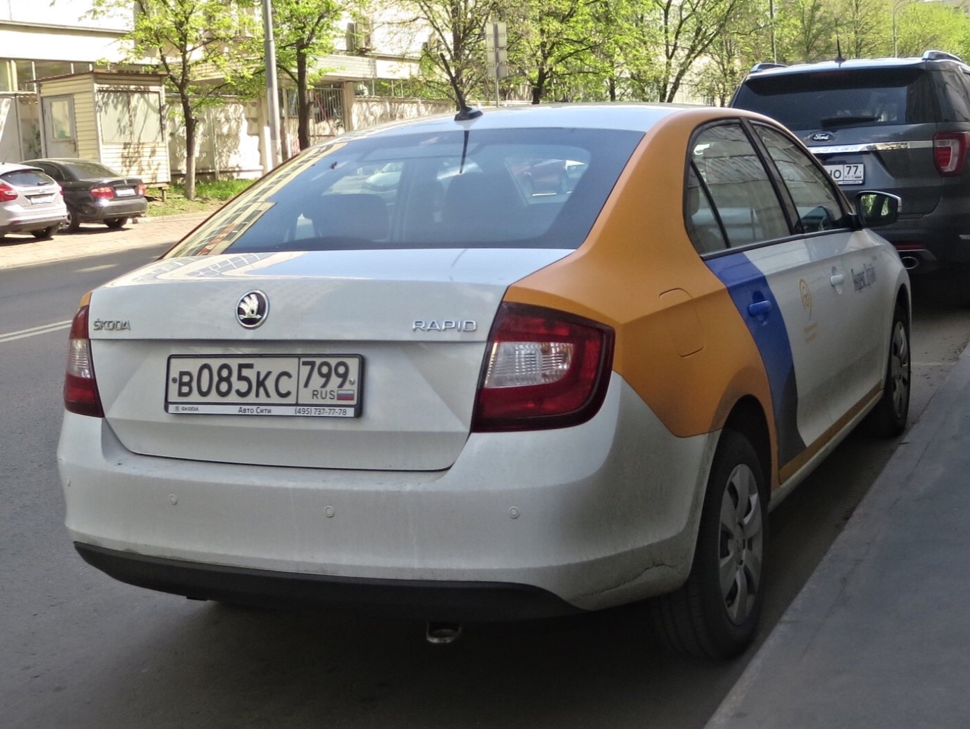 Москва, Škoda Rapid № В 085 КС 799