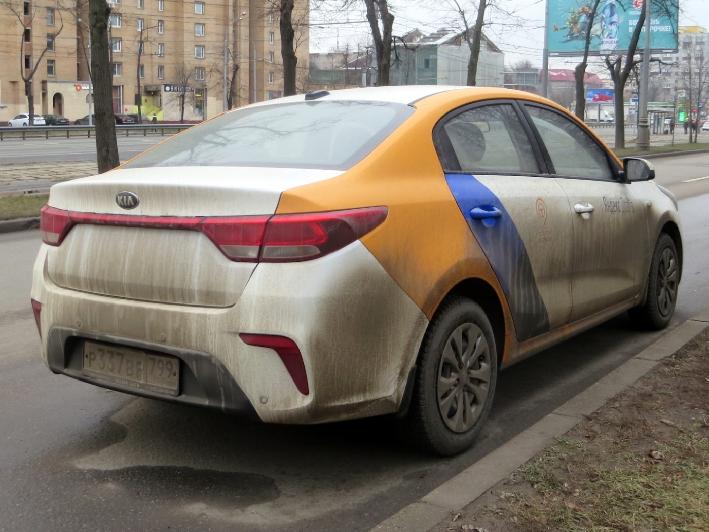 Москва, KIA Rio № Р 337 ВР 799