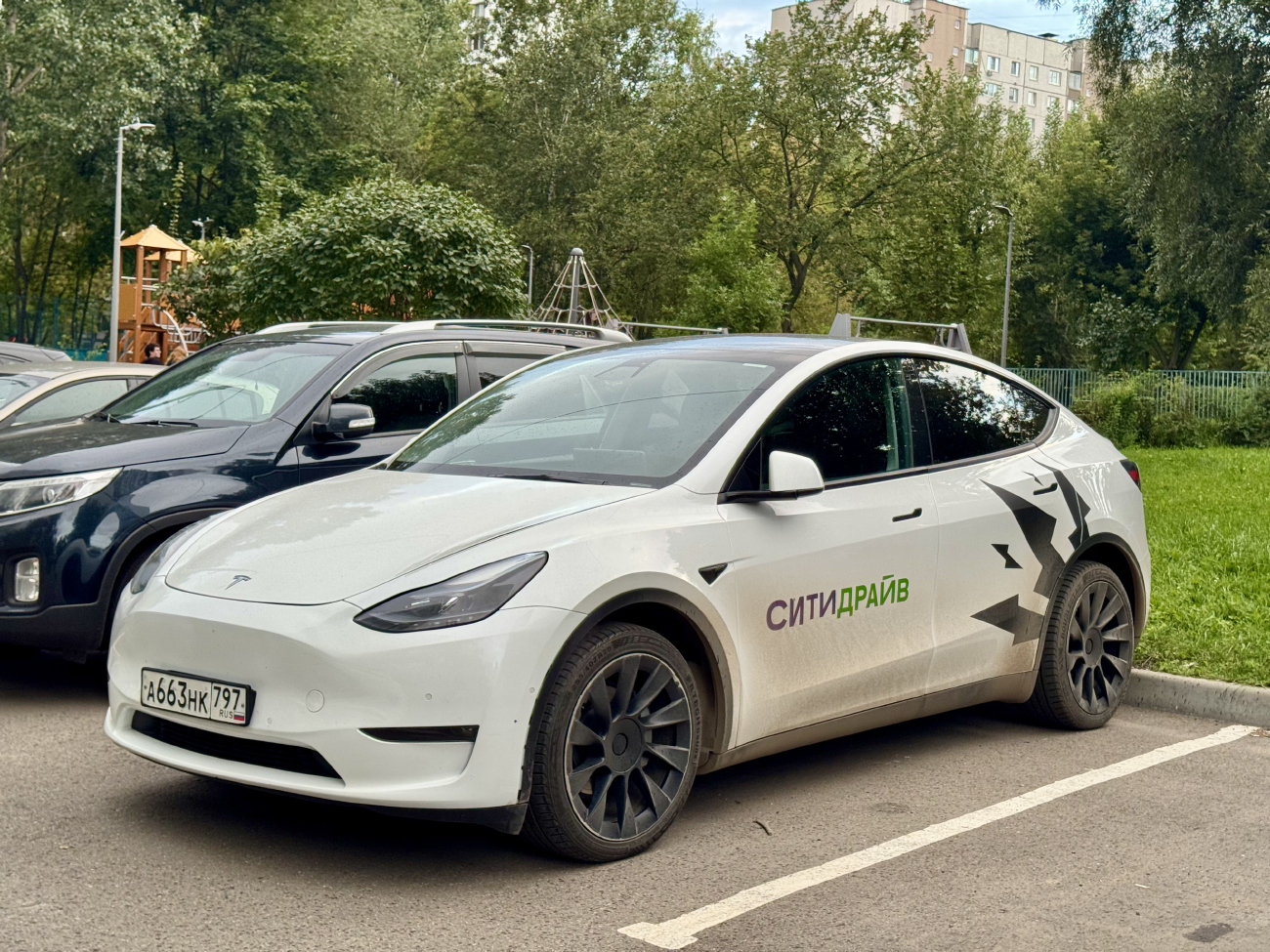 Москва, Tesla Model Y № А 663 НК 797
