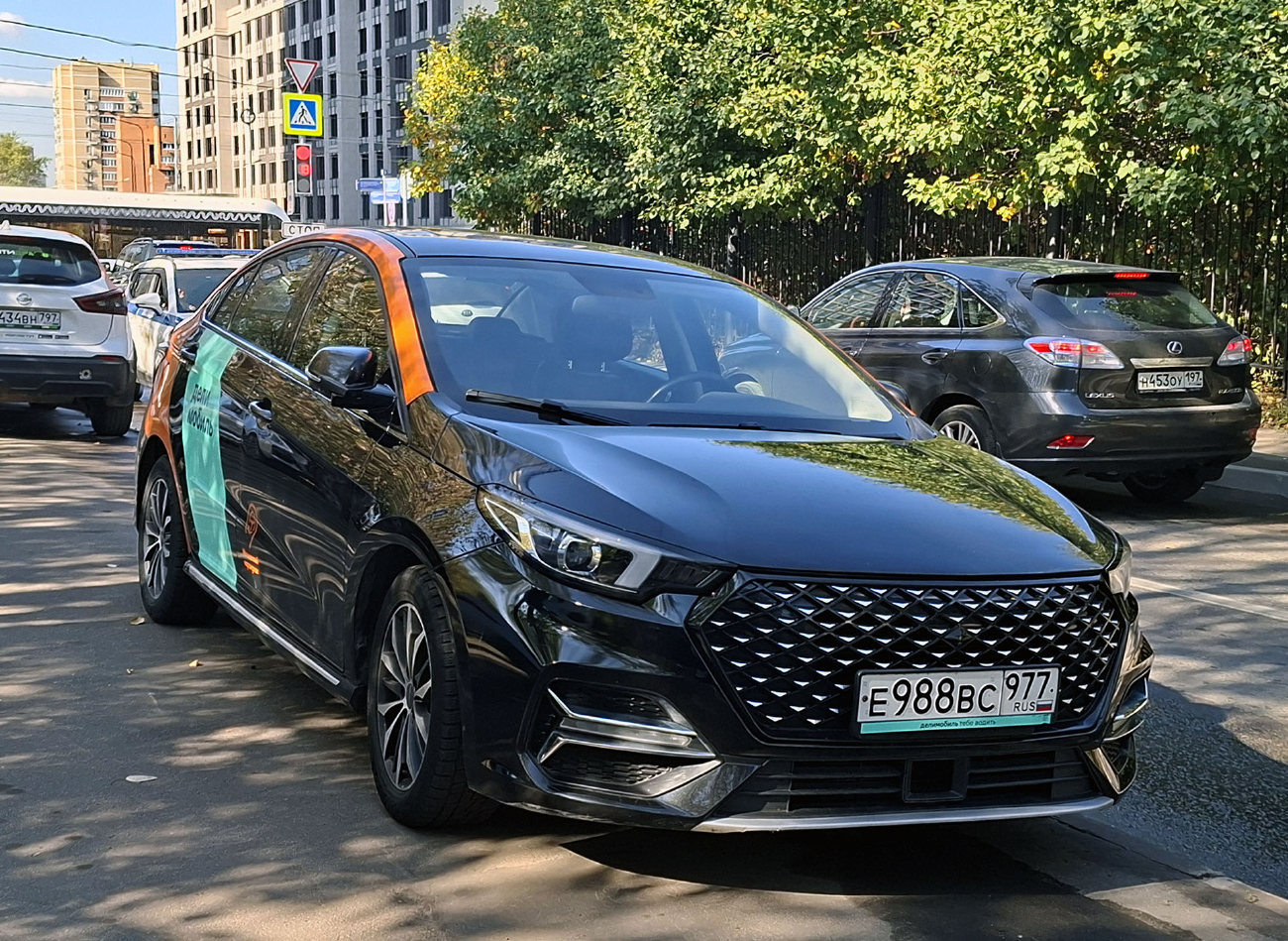 Москва, Omoda S5 № Е 988 ВС 977