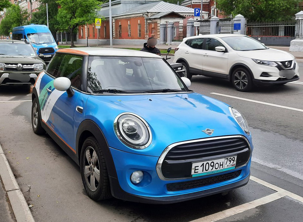 Москва, MINI Hatch № Е 109 ОН 799