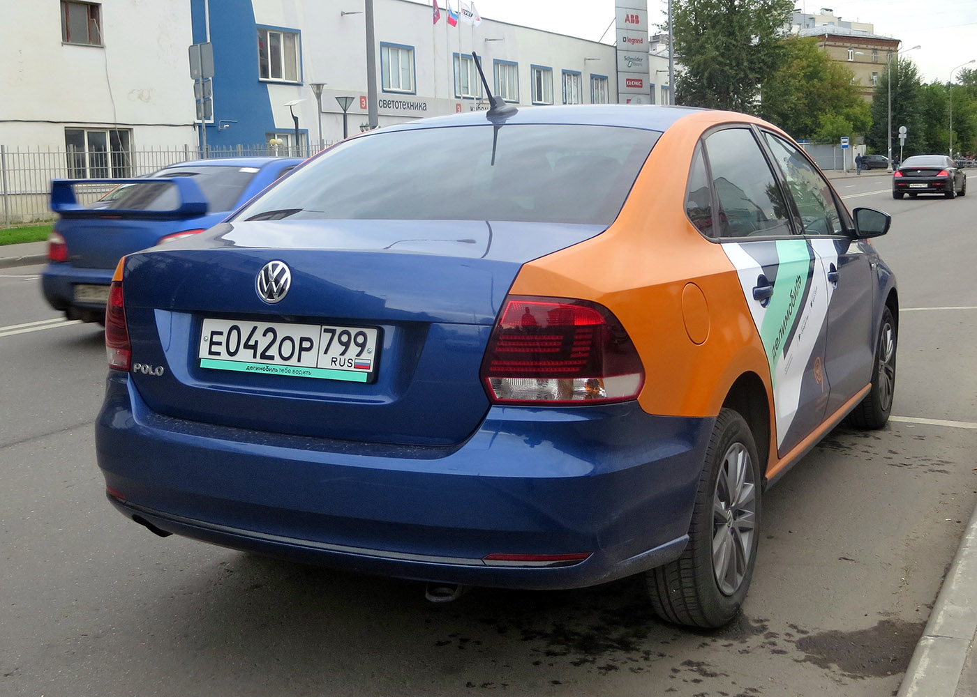 Москва, Volkswagen Polo № Е 042 ОР 799