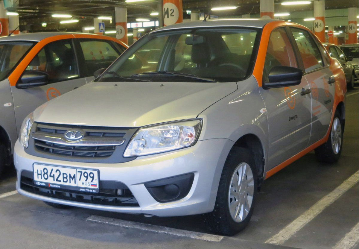 Москва, Lada Granta № Н 842 ВМ 799