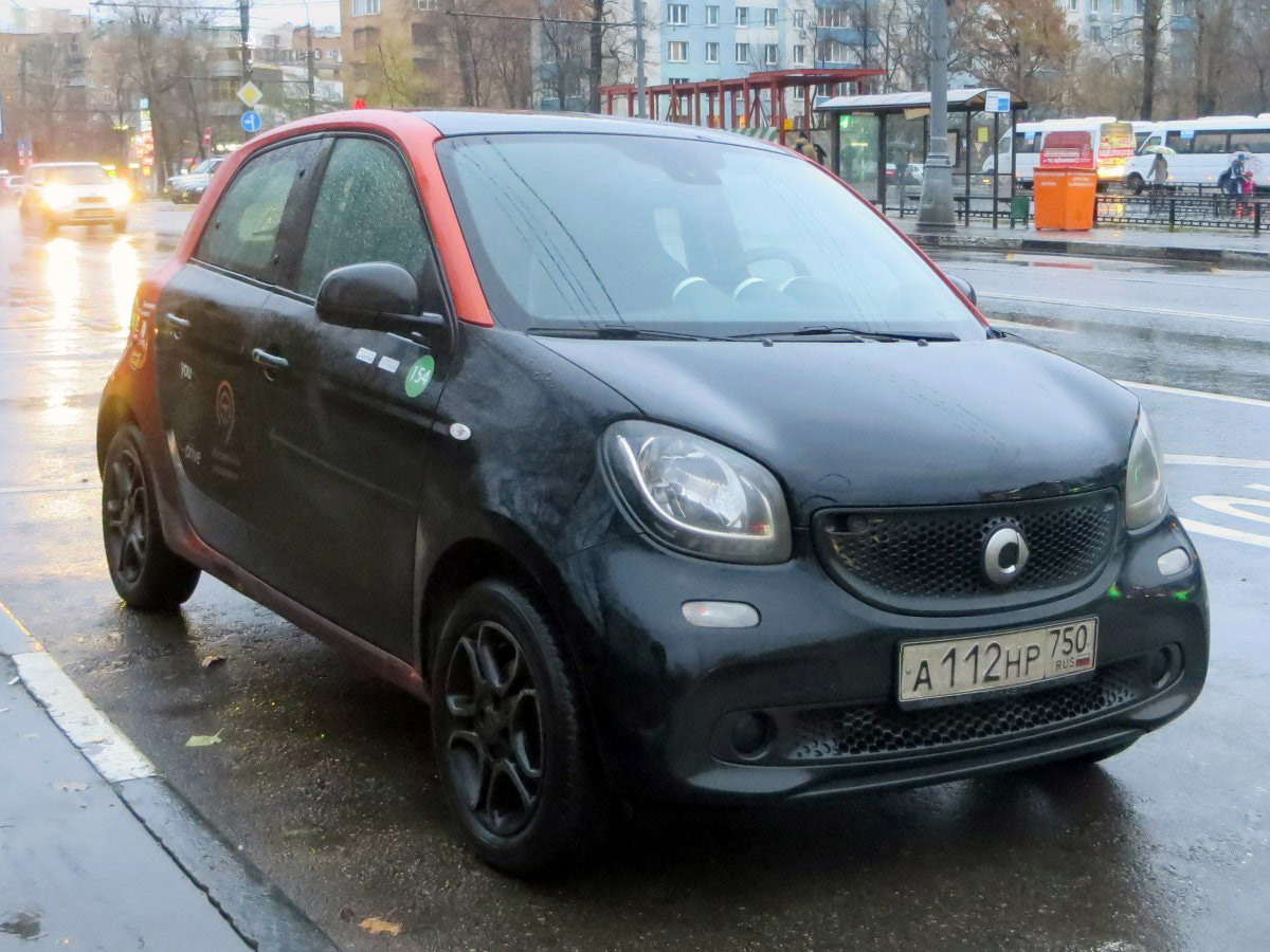 Москва, Smart ForFour № А 112 НР 750