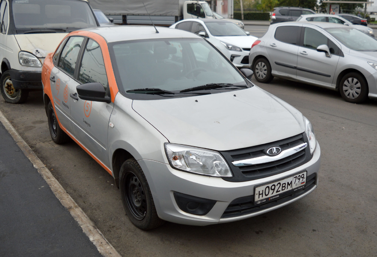 Москва, Lada Granta № Н 092 ВМ 799