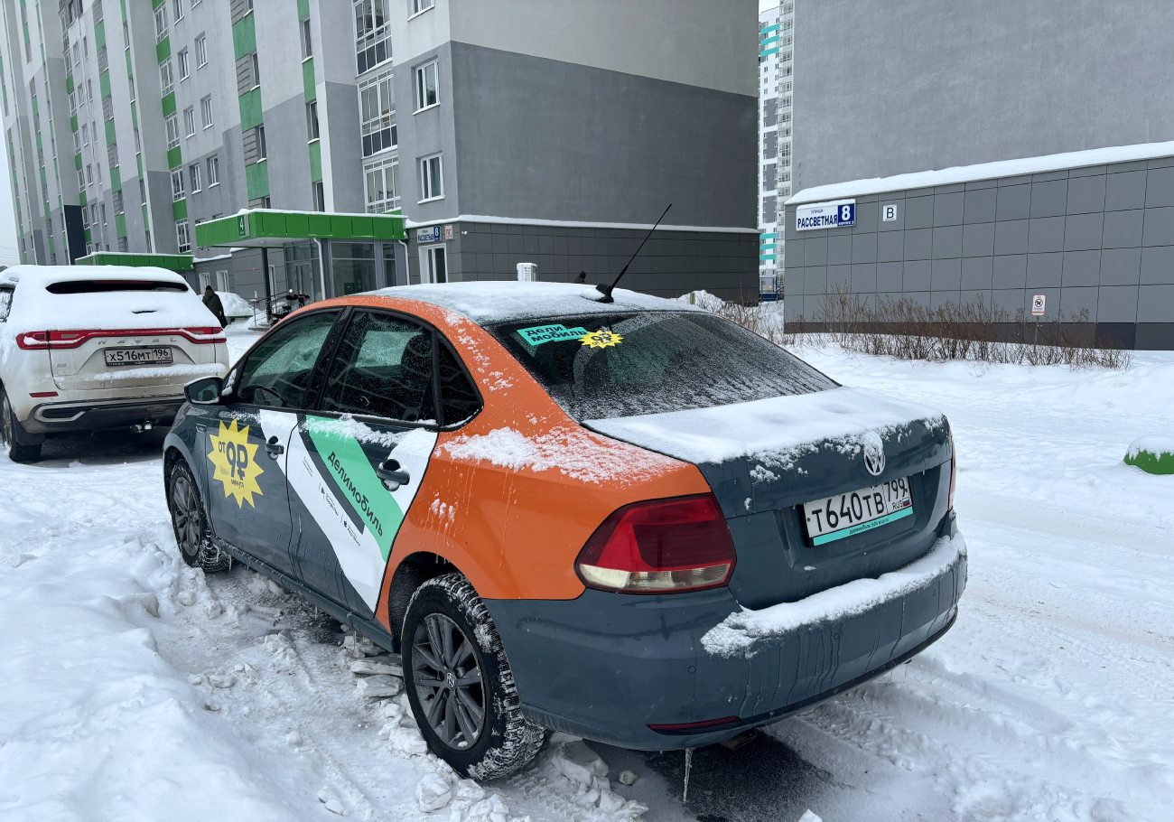 Екатеринбург, Volkswagen Polo № Т 640 ТВ 799