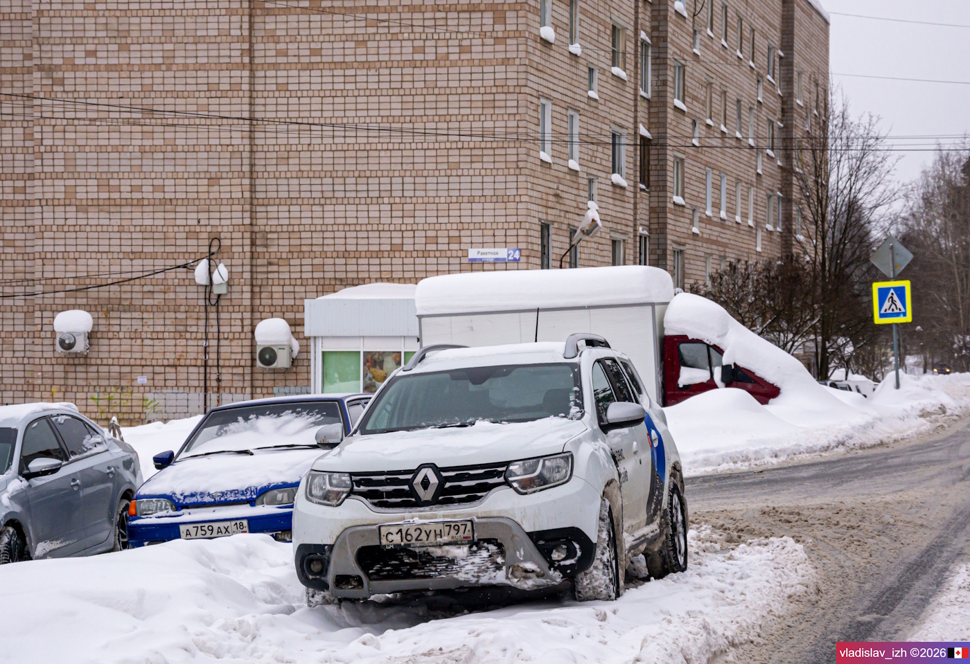 Ижевск, Renault Duster № С 162 УН 797