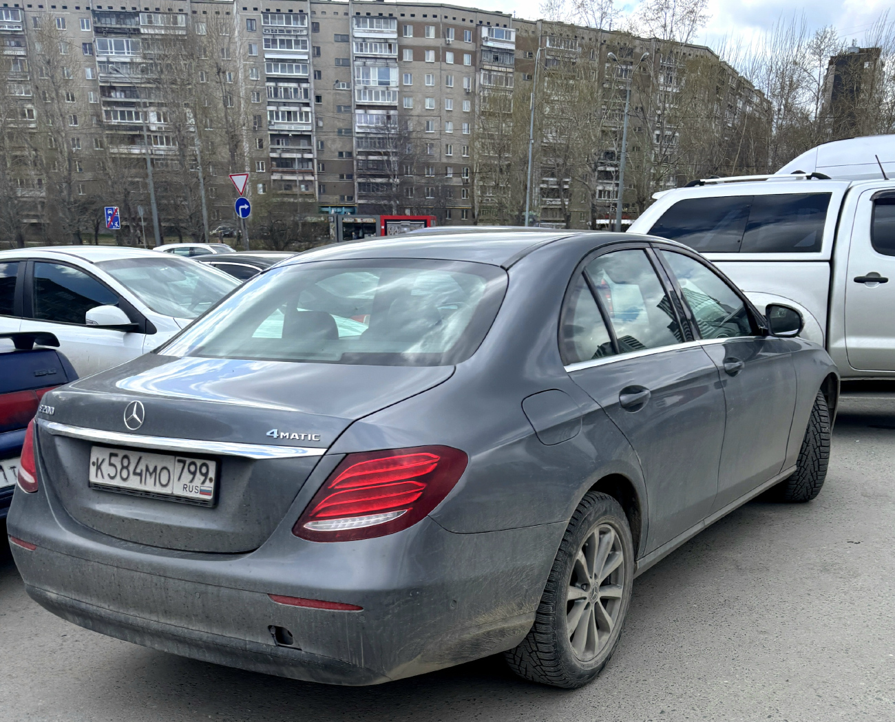 Екатеринбург, Mercedes-Benz E-Klasse № К 584 МО 799