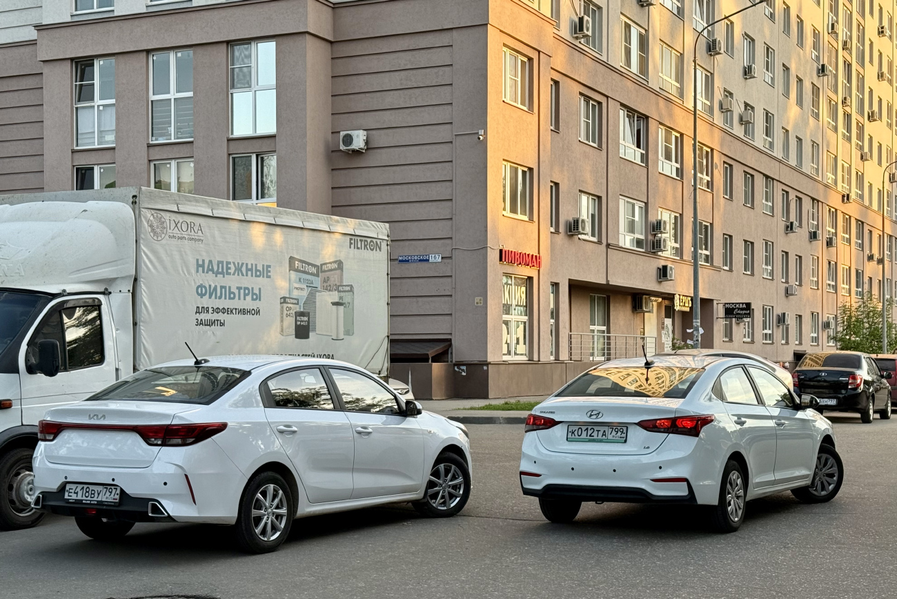 Москва, KIA Rio № Е 418 ВУ 797; Нижний Новгород, Hyundai Solaris № К 012 ТА 799