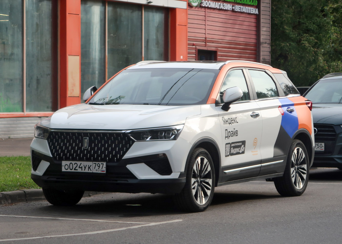 Москва, Bestune T77 № О 024 УК 797